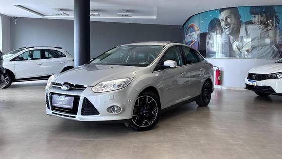 FORD FOCUS 2.0 TITANIUM PLUS 16V FLEX 4P POWERSHIFT